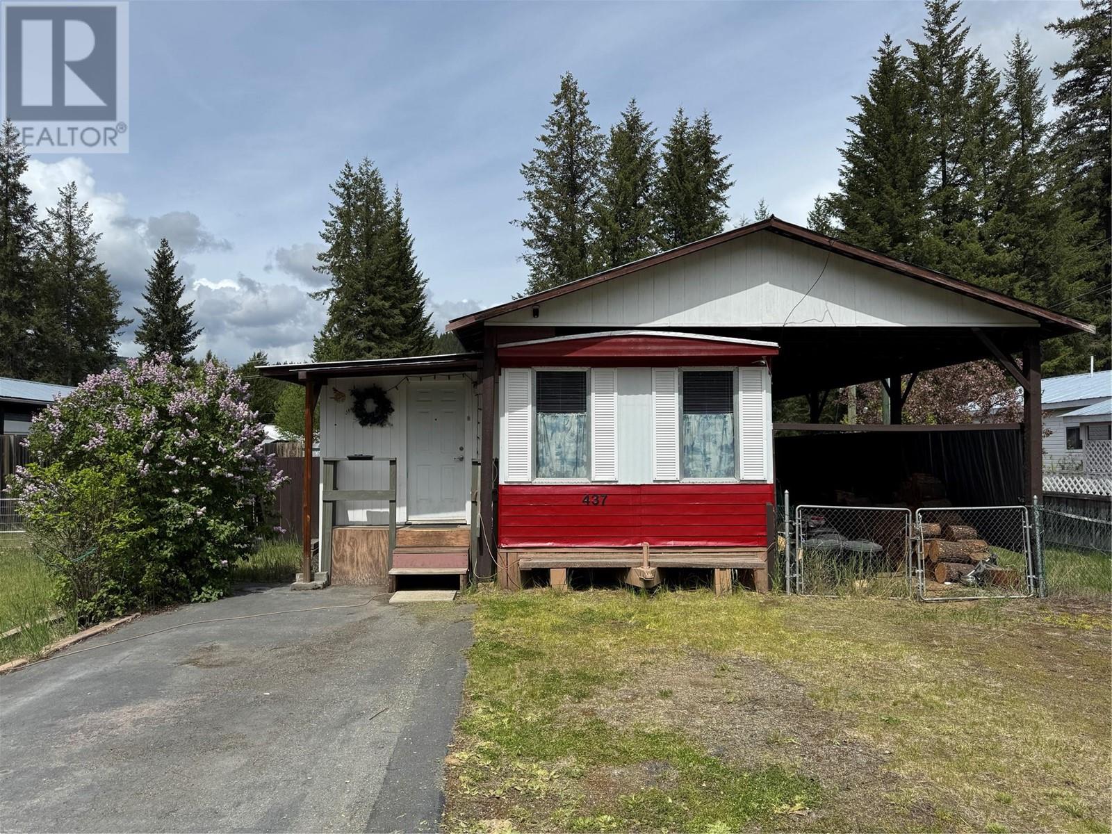 437 Wildwood Road, Clearwater, BC V0E1N1