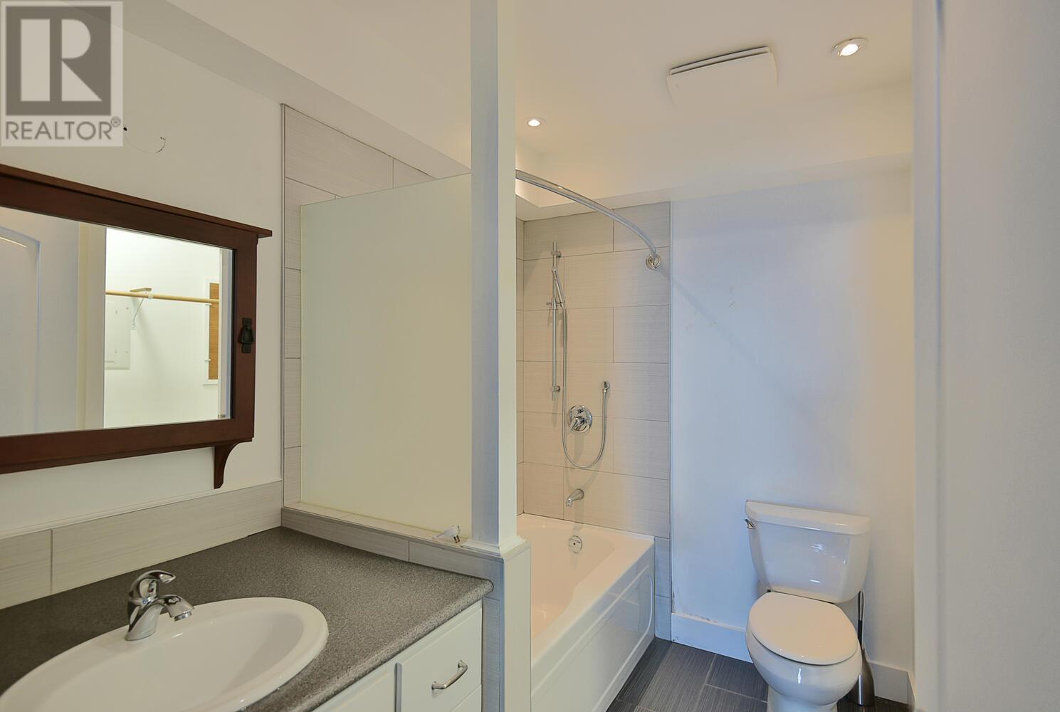 8429 Redrooffs Road, Halfmoon Bay, British Columbia  V7Z 1E6 - Photo 25 - R3000954