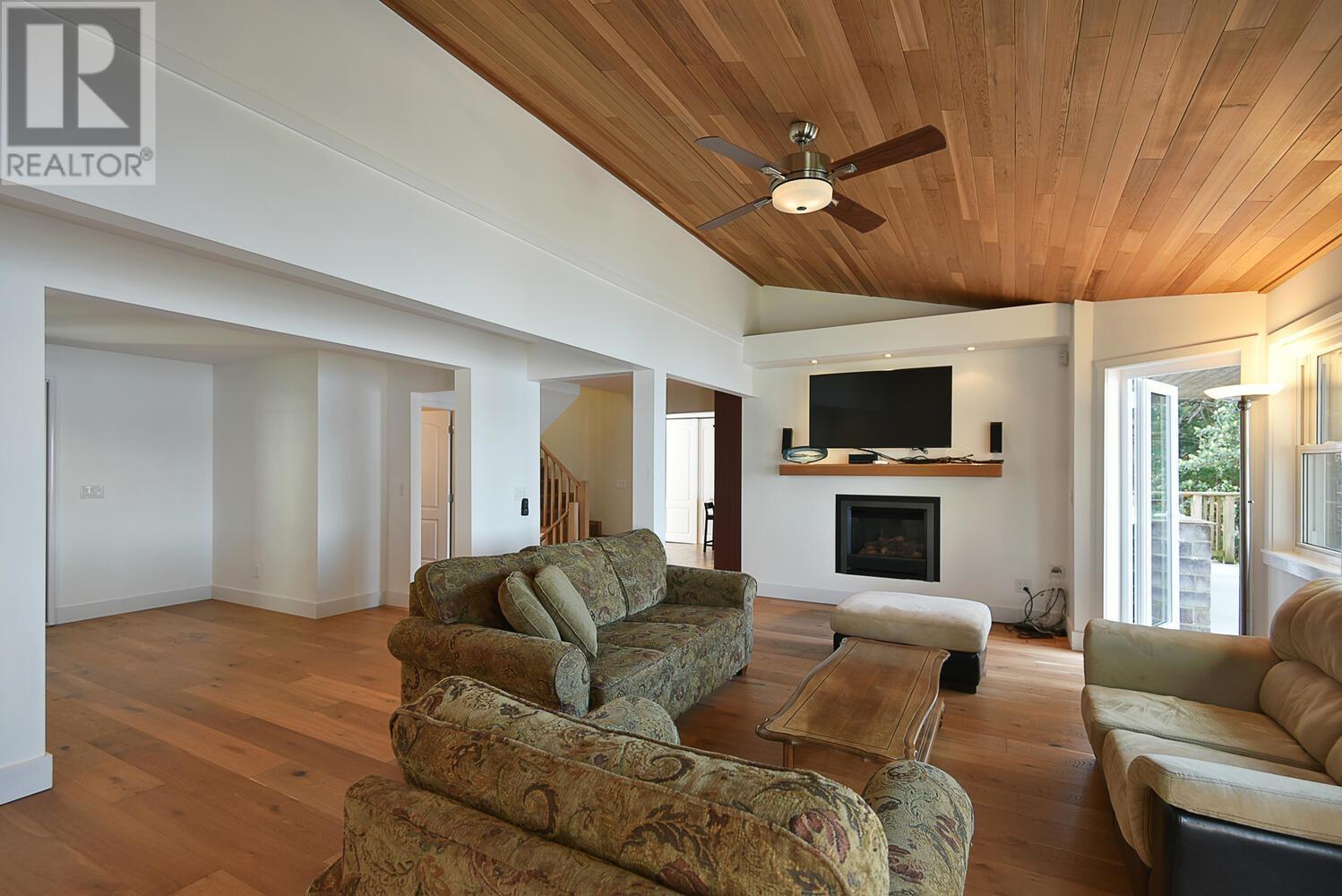 8429 Redrooffs Road, Halfmoon Bay, British Columbia  V7Z 1E6 - Photo 5 - R3000954