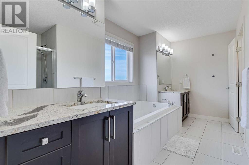 1710 Baywater View Sw, Airdrie, Alberta  T4B 0B3 - Photo 41 - A2212058