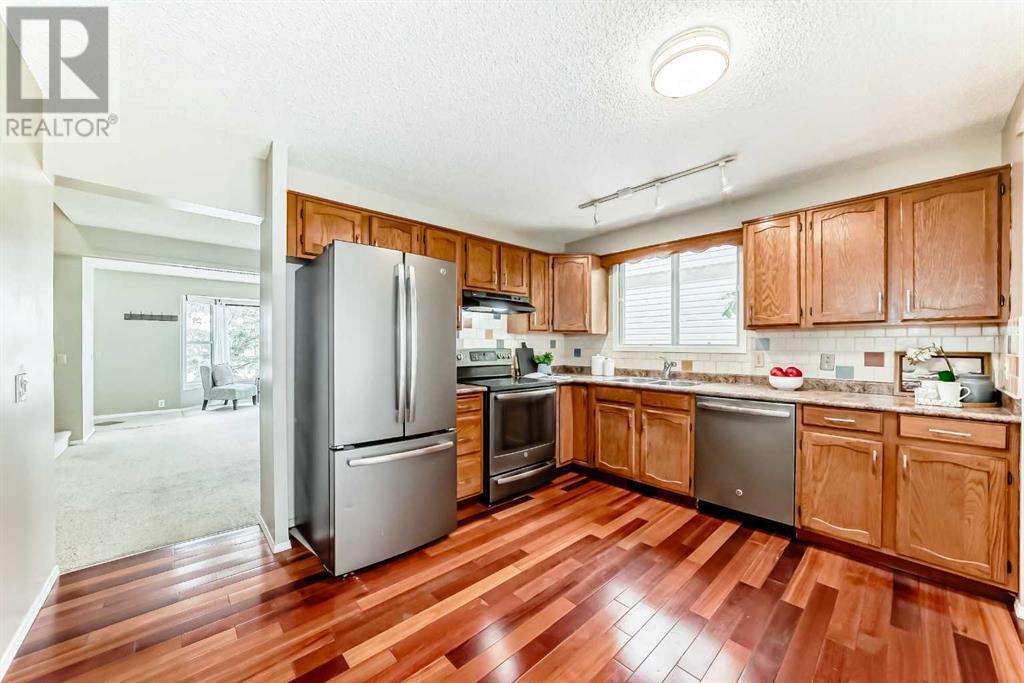 72 Millcrest Green Sw, Calgary, Alberta  T2Y 2J8 - Photo 8 - A2222820