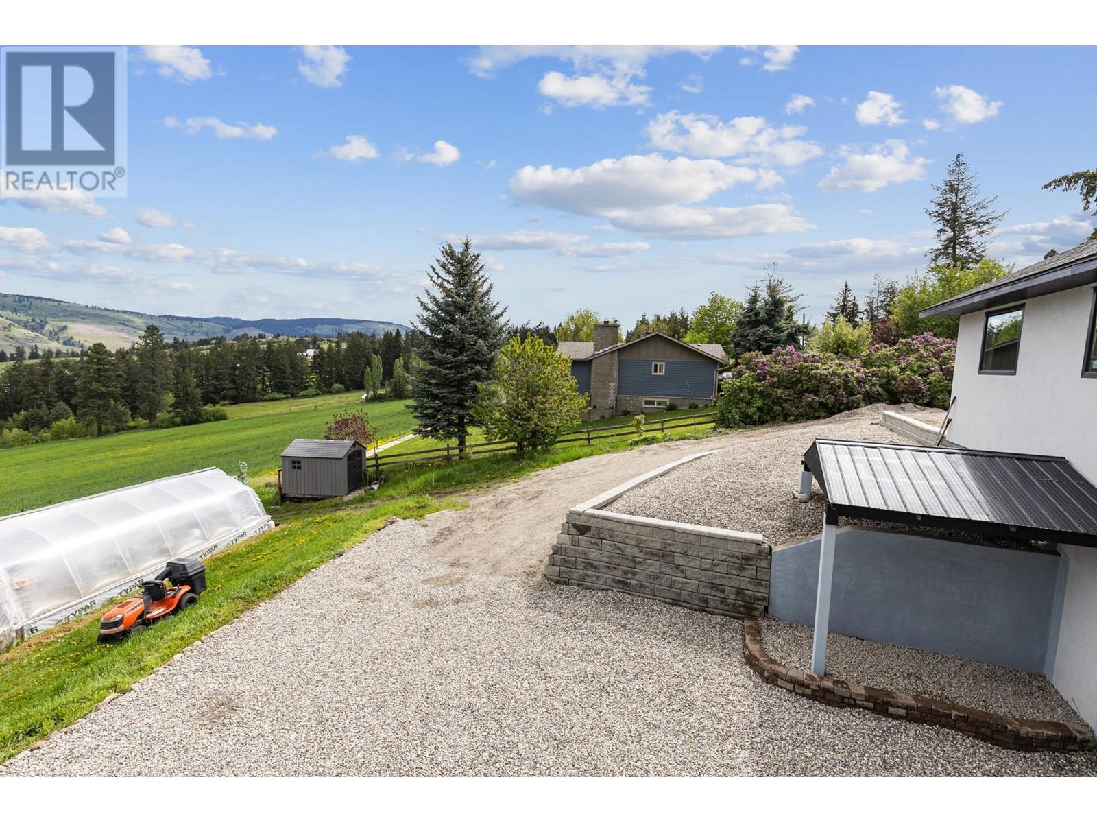 5585 Reid Road, Coldstream, British Columbia  V1B 3E8 - Photo 19 - 10348587
