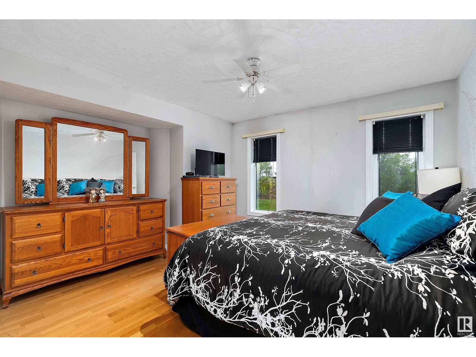Property at 397 52458 Range Road 223 image 3