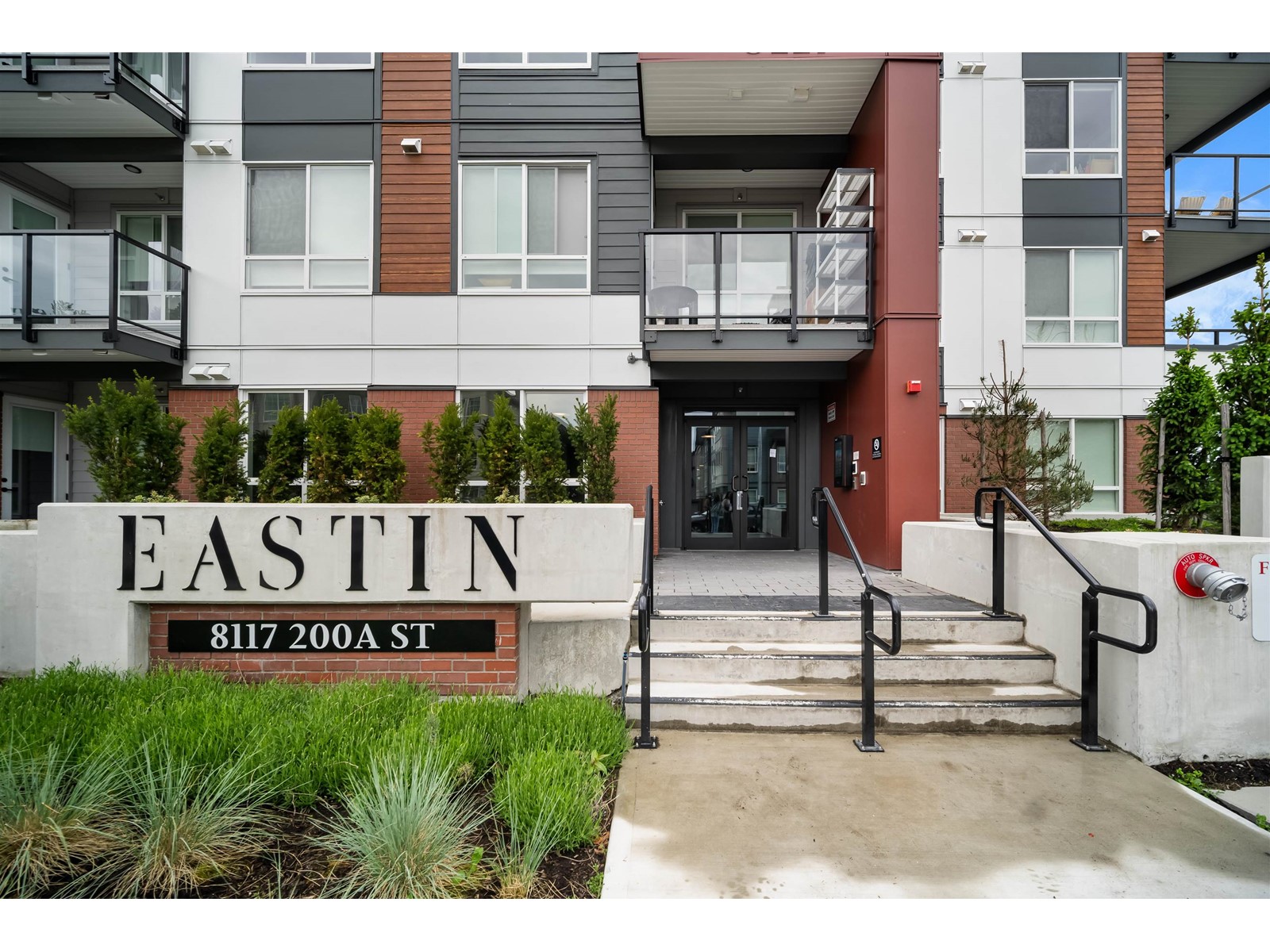 416 8117 200a Street, Langley, British Columbia  V2Y 3W9 - Photo 3 - R3004378