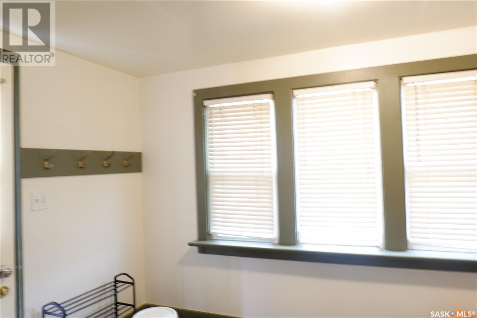 310 2nd Avenue W, Assiniboia, Saskatchewan  S0H 0B0 - Photo 15 - SK006515