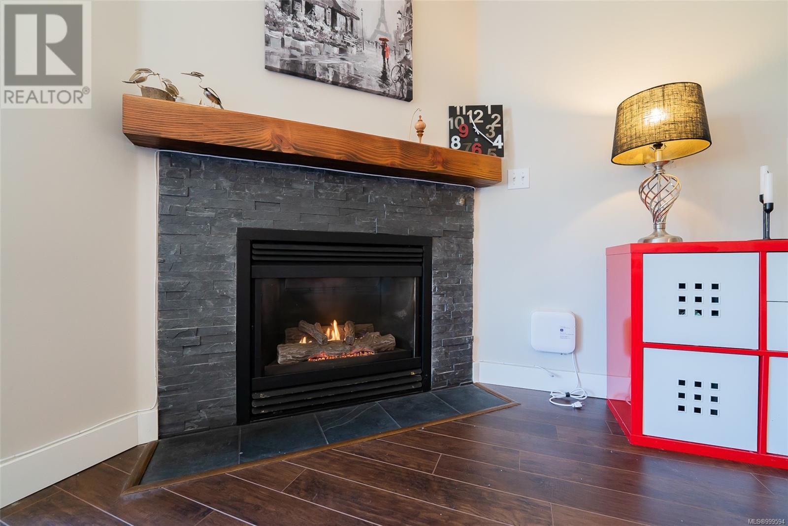 Property at 6036 Cedar Grove Dr image 4
