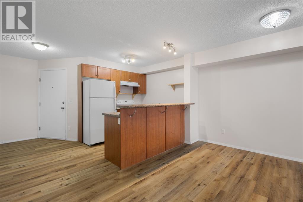 Property at 4410, 60 Panatella Street NW image 4