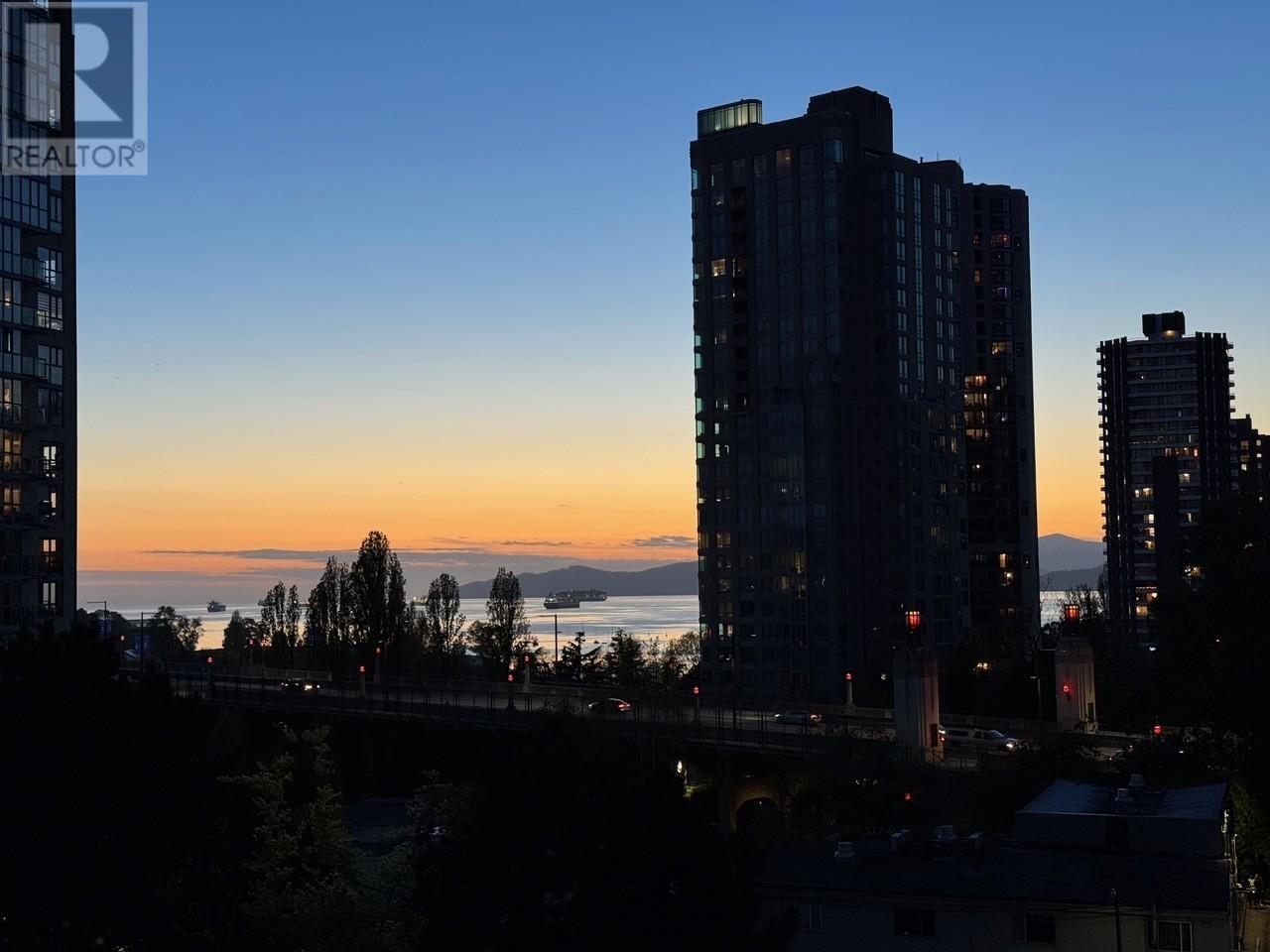709 888 PACIFIC STREET, Vancouver, British Columbia