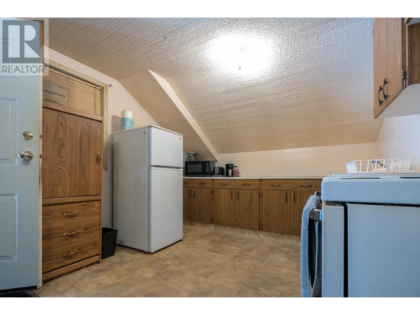 792 Rossland Avenue, Trail, British Columbia  V1R 3N3 - Photo 63 - 10348116