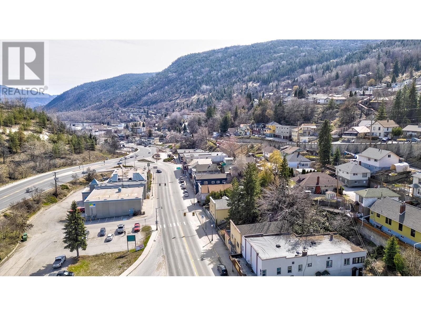 792 Rossland Avenue, Trail, British Columbia  V1R 3N3 - Photo 69 - 10348116