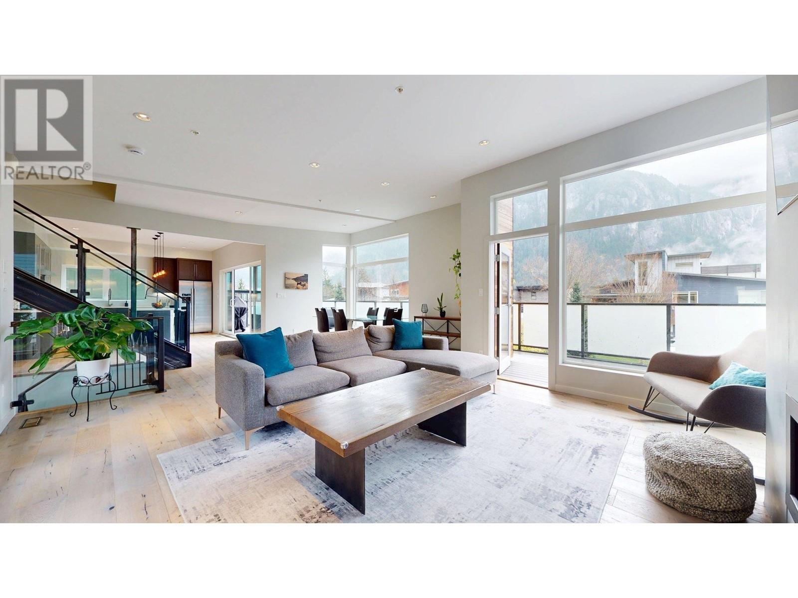 2075 Crumpit Woods Drive, Squamish, British Columbia  V8B 0T6 - Photo 12 - R3004709