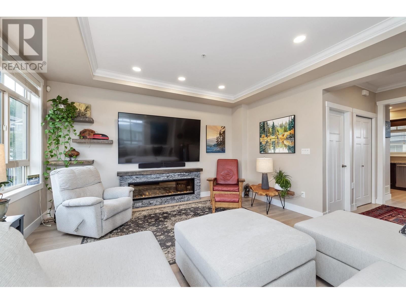 Property at 3 13771 232A STREET image 3