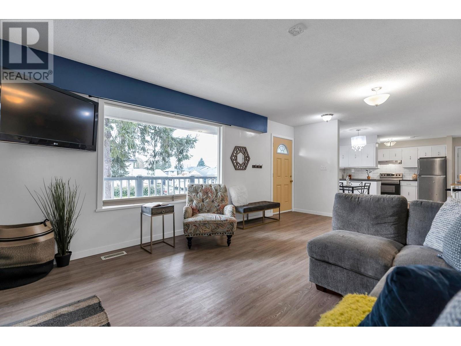 11348 Melville Street, Maple Ridge, British Columbia  V2X 1P6 - Photo 8 - R3004858