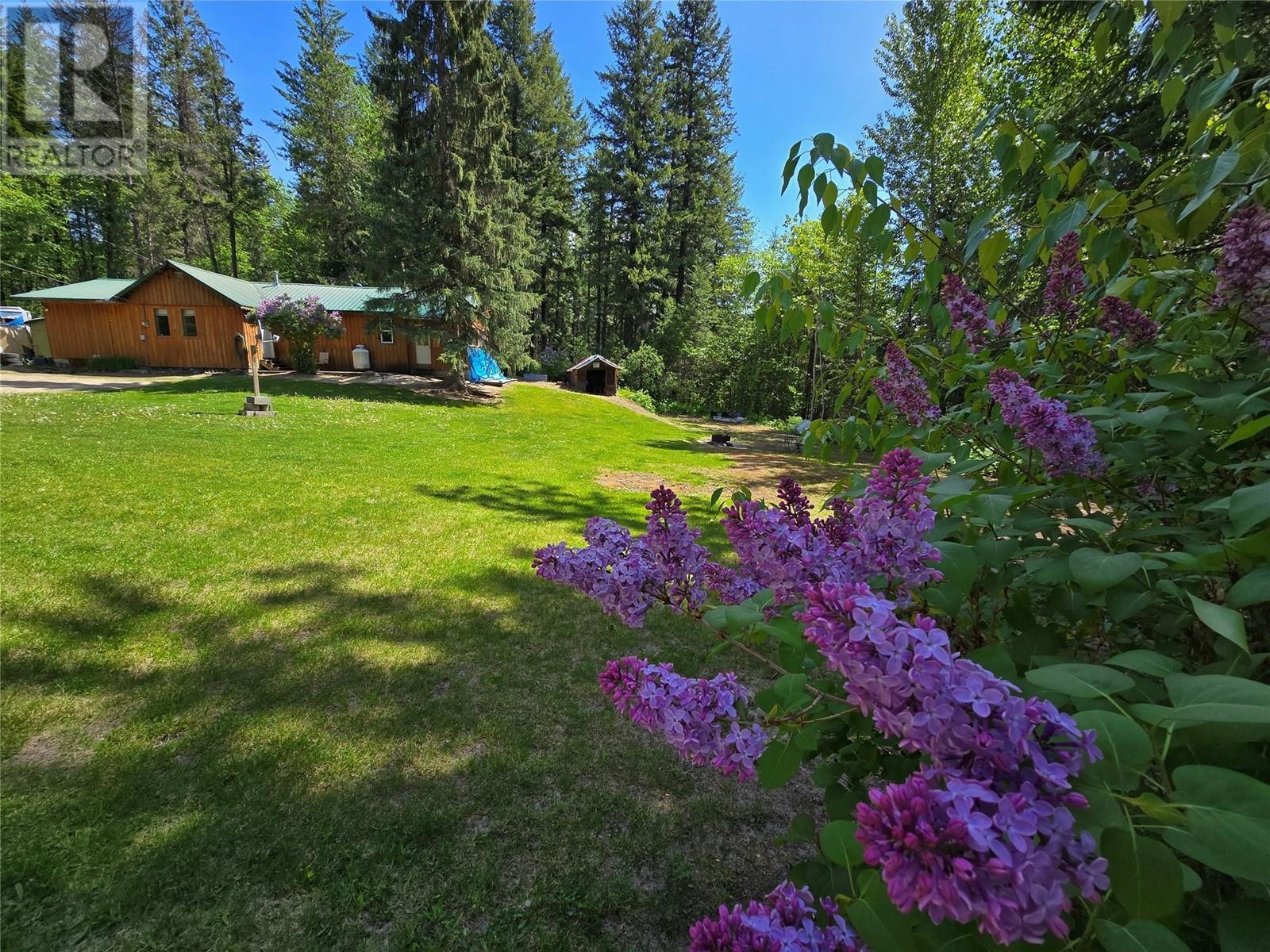 404 Haywood Road, Clearwater, British Columbia