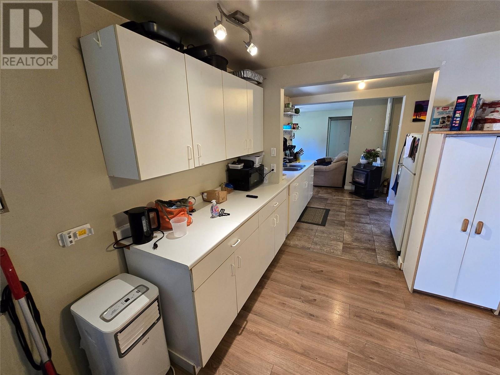 404 Haywood Road, Clearwater, British Columbia  V0E 1N1 - Photo 15 - 10348593