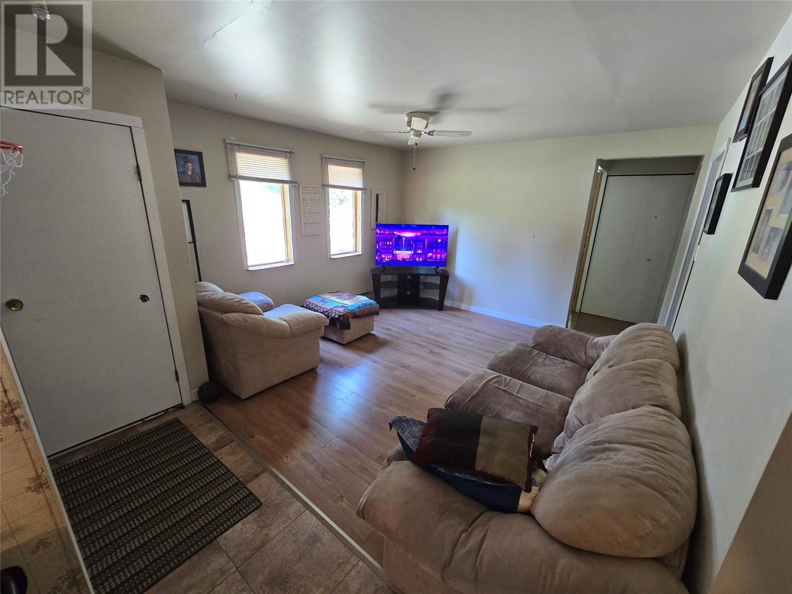 404 Haywood Road, Clearwater, British Columbia  V0E 1N1 - Photo 6 - 10348593