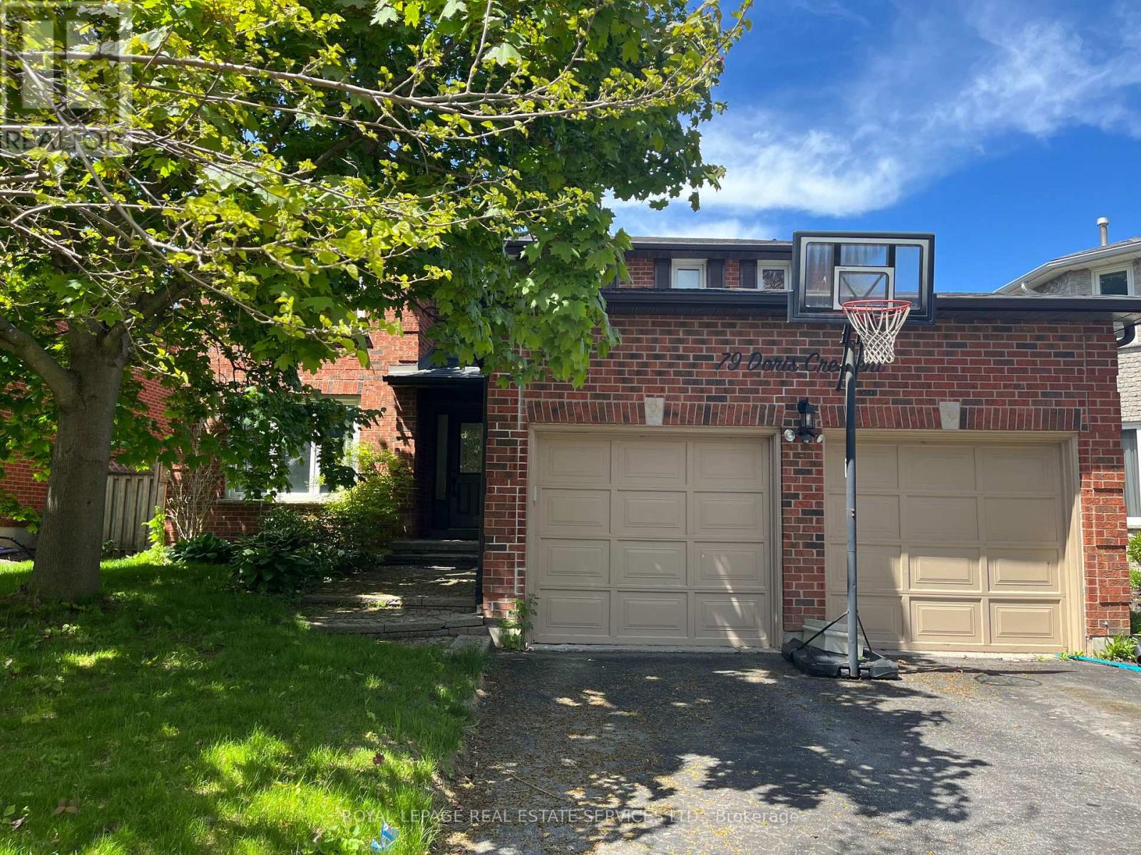79 DORIS CRESCENT, Newmarket, Ontario