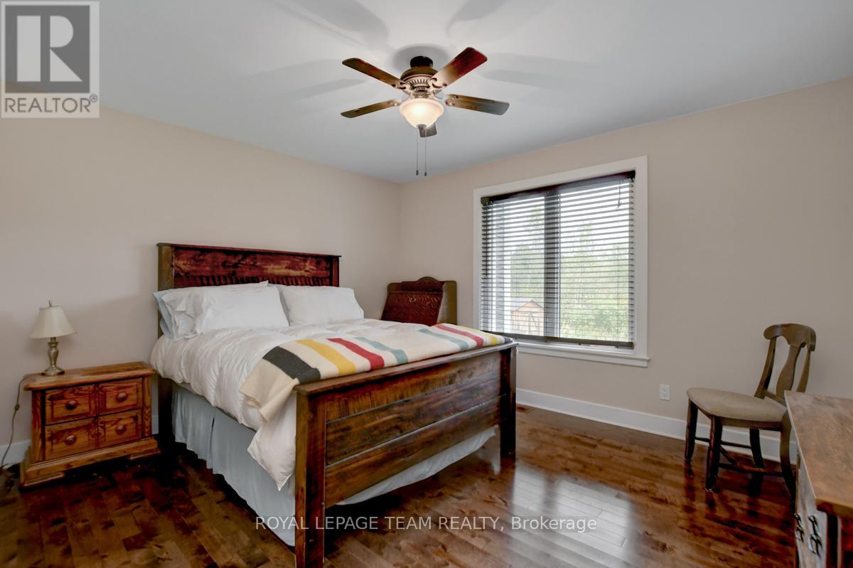 831 Bolton Road, North Grenville, Ontario  K0G 1N0 - Photo 18 - X12090638
