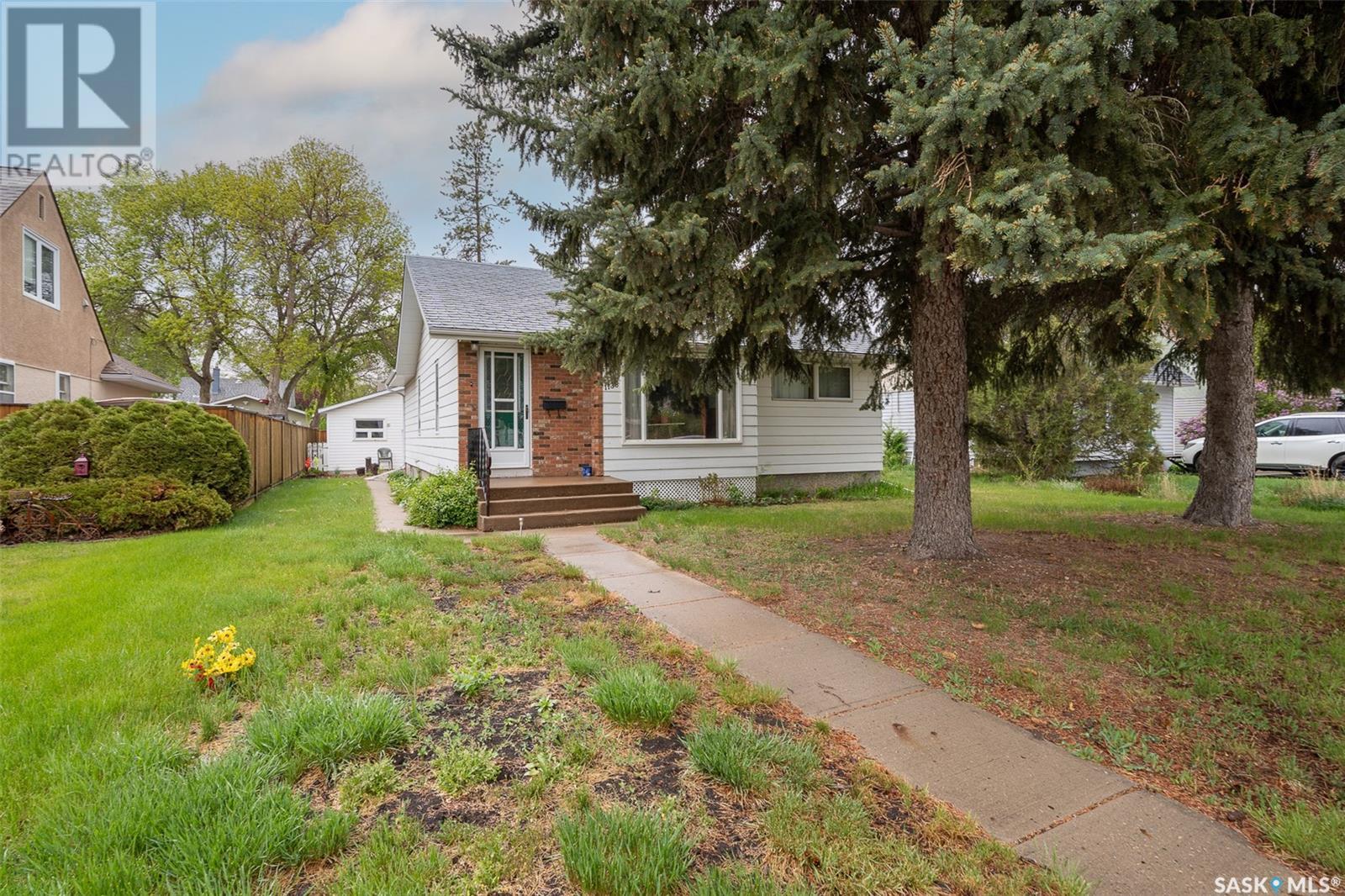 Property at 1138 7th AVENUE NW image 1