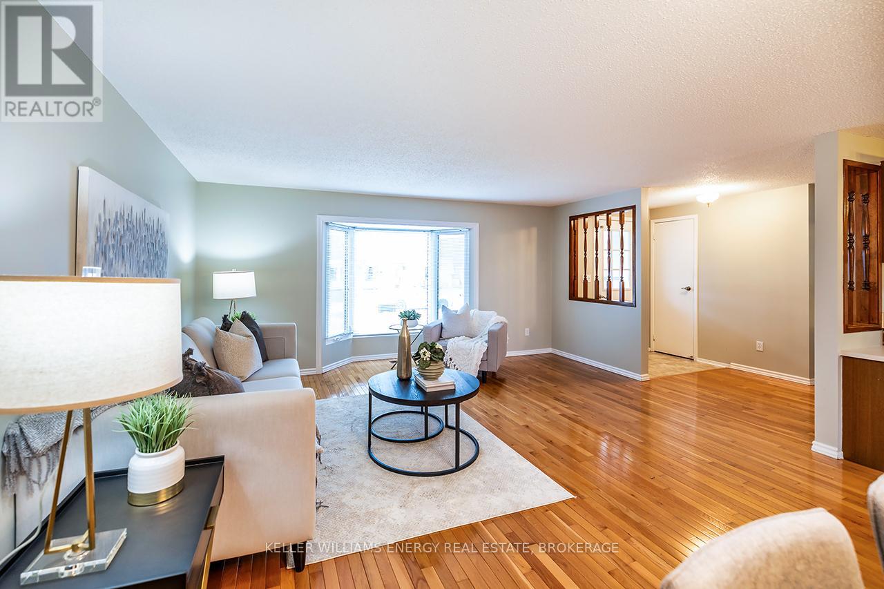 14 Fairway Drive, Clarington, Ontario  L1B 1B3 - Photo 7 - E12160334