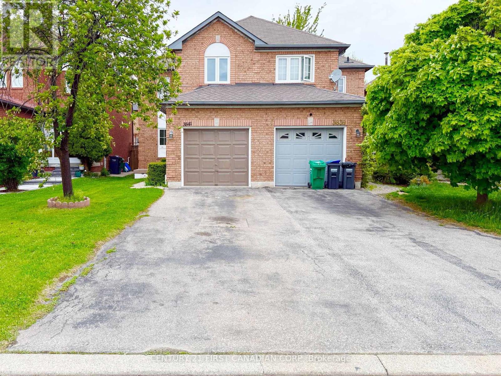 3841 CRAIGHURST AVENUE, Mississauga, Ontario