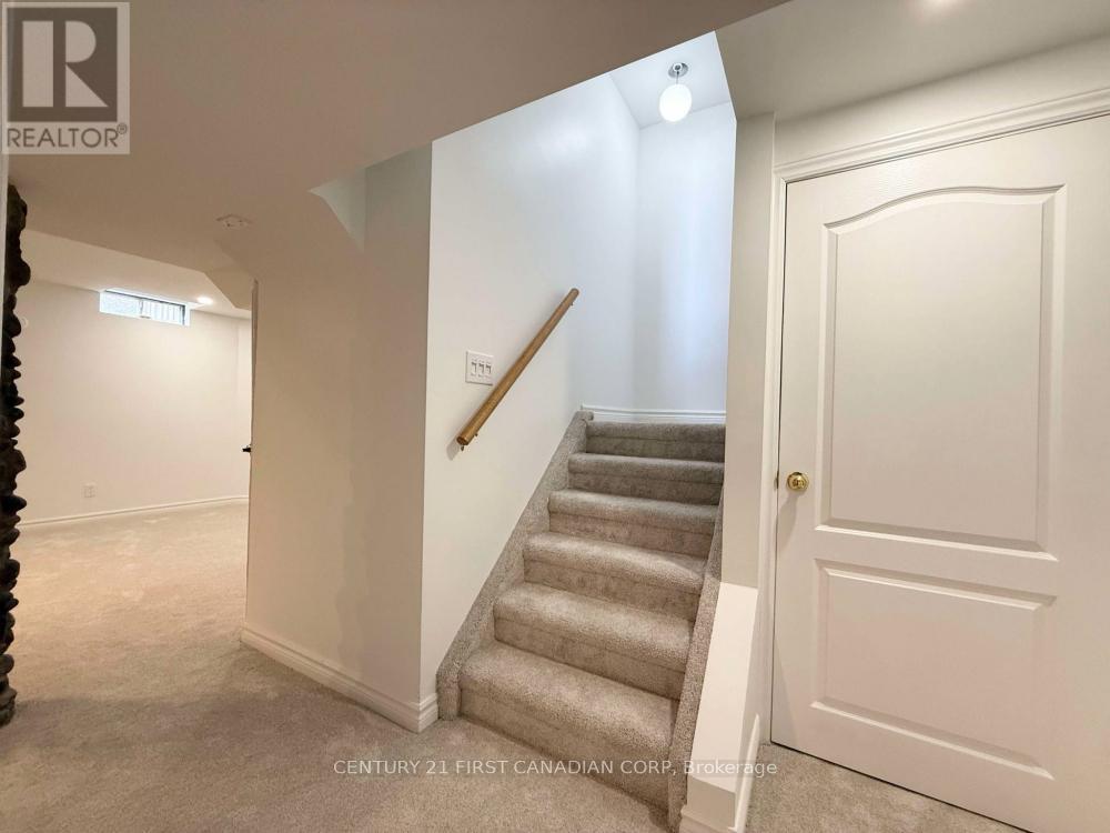 3841 Craighurst Avenue, Mississauga, Ontario  L5N 6V6 - Photo 28 - W12159993