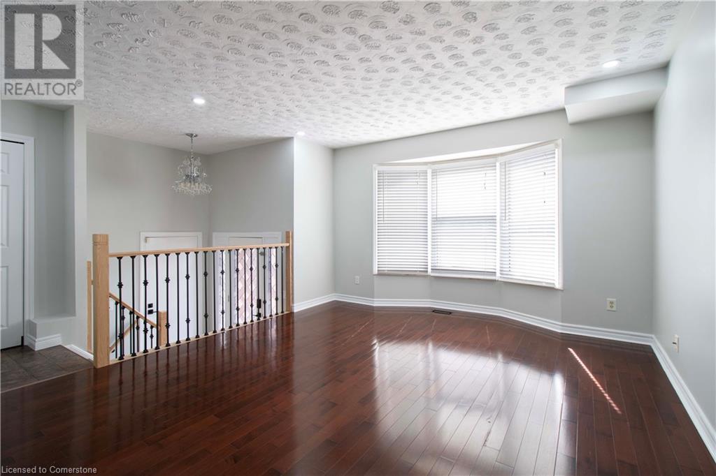 350 Brigadoon Drive Unit# Main, Hamilton, Ontario  L9C 6X4 - Photo 5 - 40720273