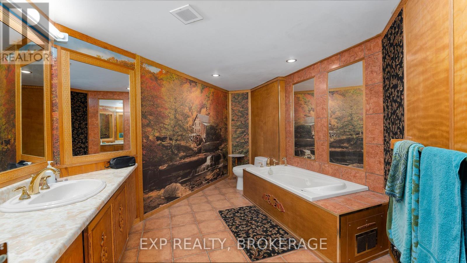 1407 - 185 Ontario Street, Kingston, Ontario  K7L 2Y7 - Photo 25 - X12160035