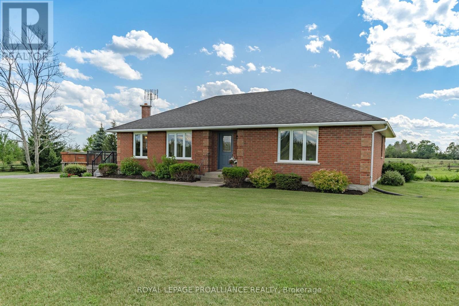 1687 Marysville Road, Tyendinaga, Ontario K0K 2N0 - Photo 3 - X12159936