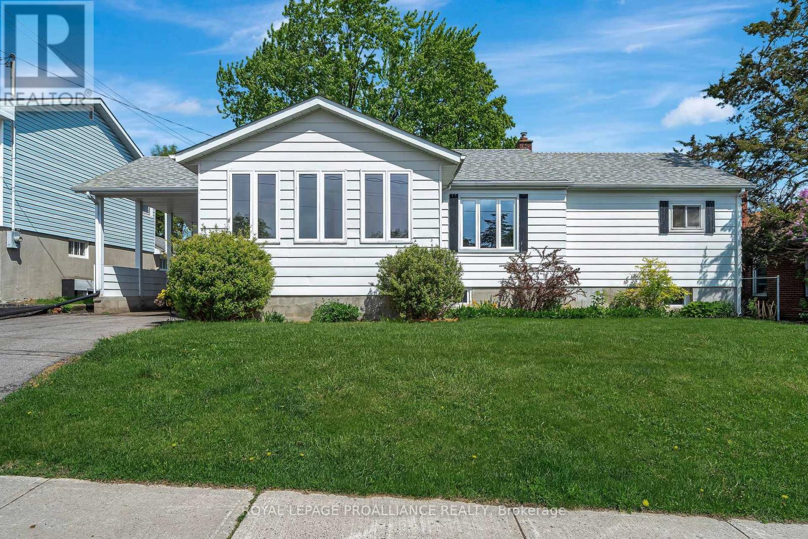 Property at 66 NORTH PARK GARDENS image 1