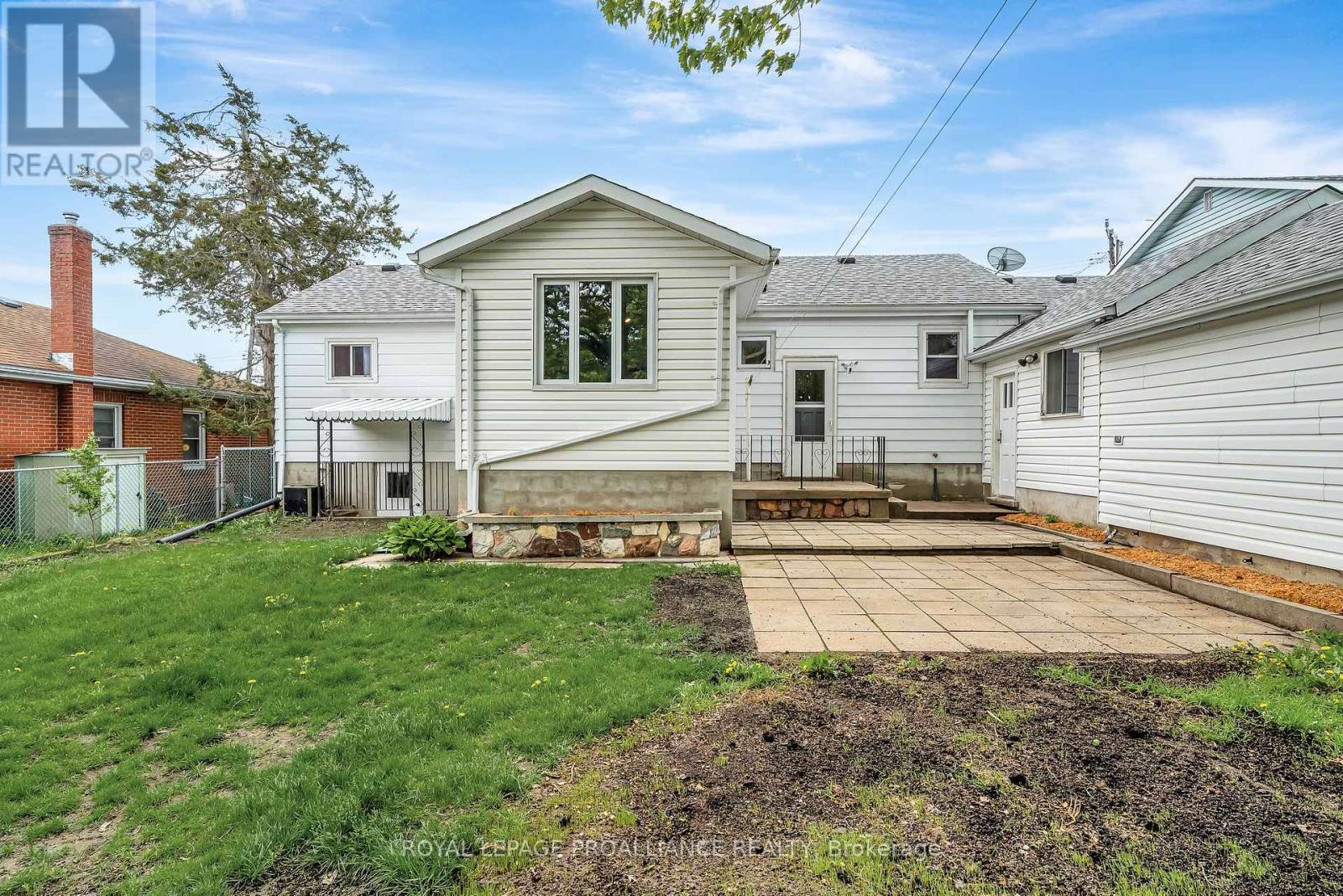 66 North Park Gardens, Belleville, Ontario  K8P 2M3 - Photo 34 - X12160091
