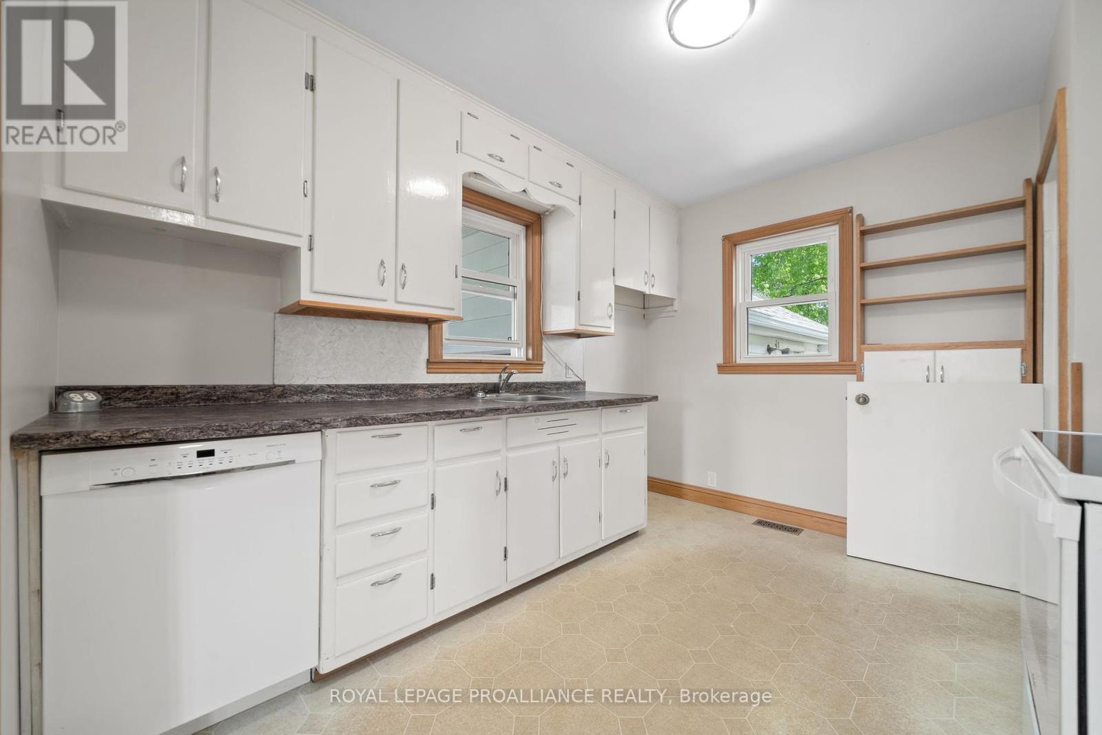 Property at 66 NORTH PARK GARDENS image 5