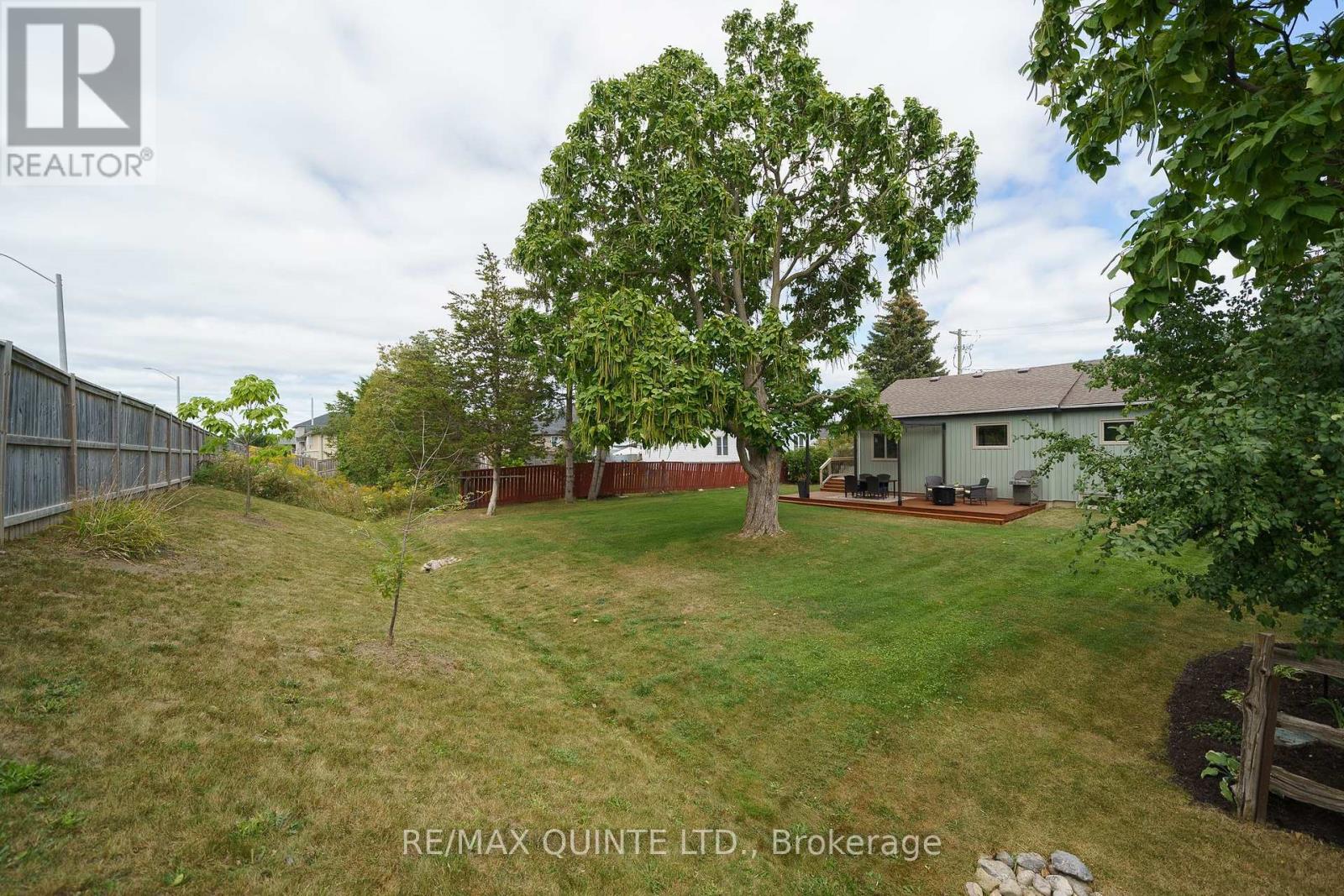 17 Cobblestone Street, Belleville, Ontario  K8P 0E4 - Photo 37 - X12160138