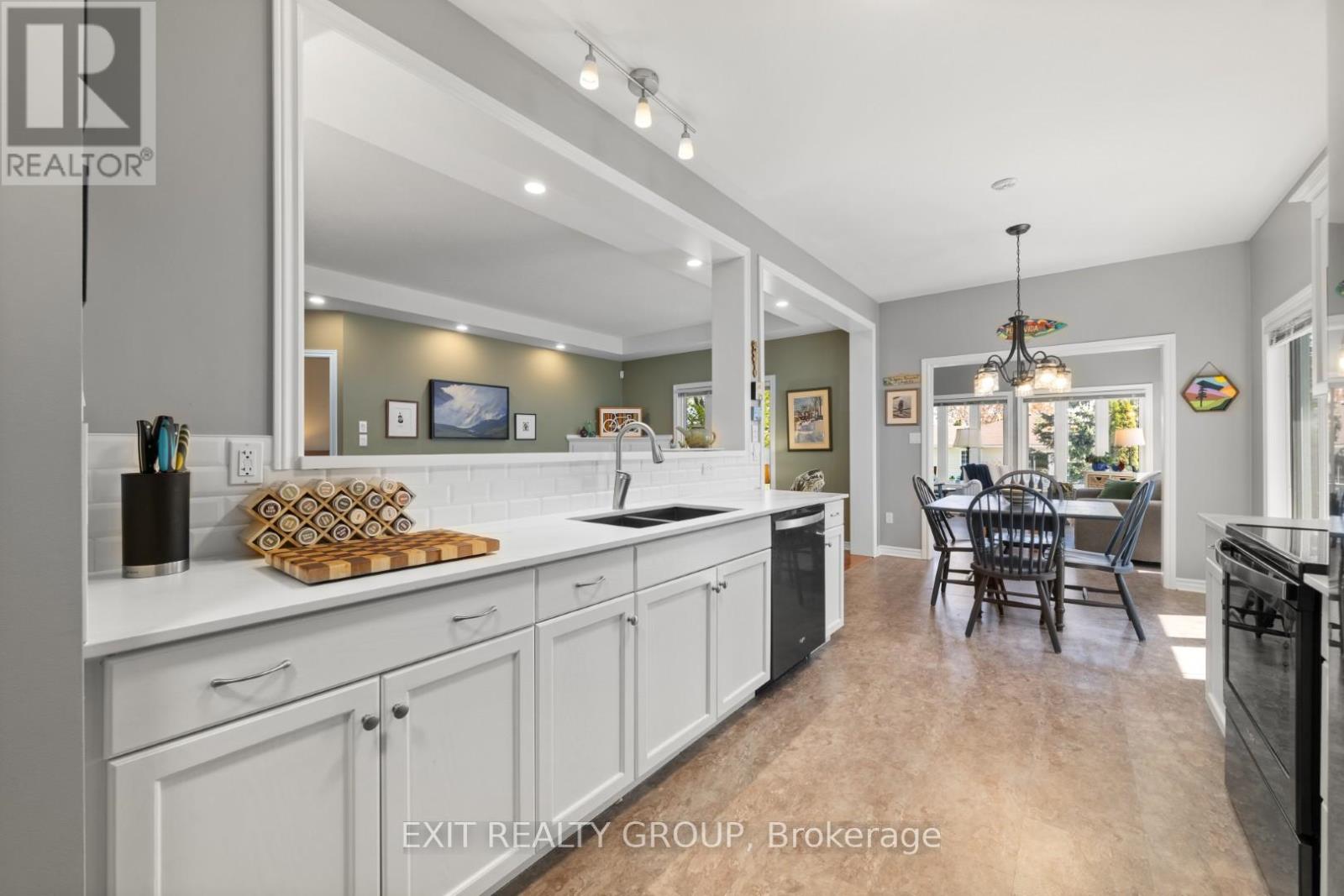 12 Aletha Drive, Prince Edward County, Ontario  K0K 3L0 - Photo 16 - X12160367