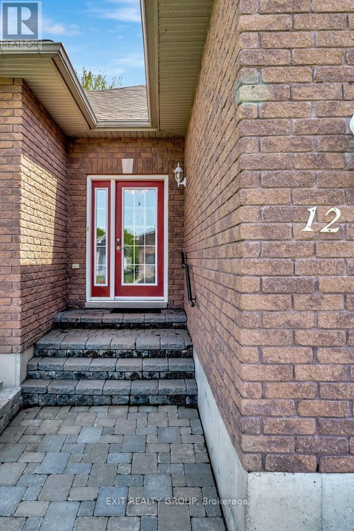 12 Aletha Drive, Prince Edward County, Ontario  K0K 3L0 - Photo 4 - X12160367