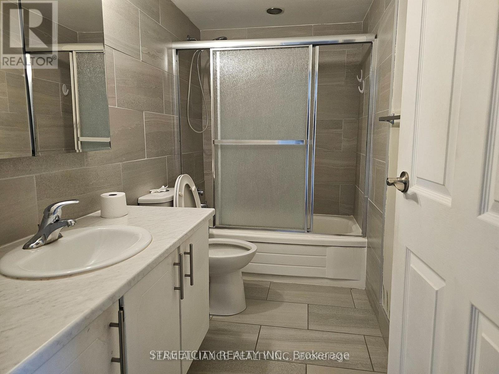 1603 - 1103 Jalna Boulevard, London South, Ontario  N6E 2S9 - Photo 15 - X12096174
