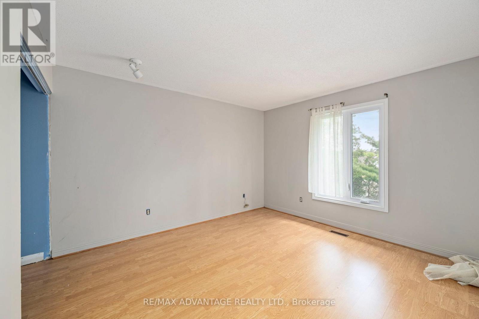 62 Parks Edge Close, London South, Ontario  N6K 3P8 - Photo 17 - X12159909