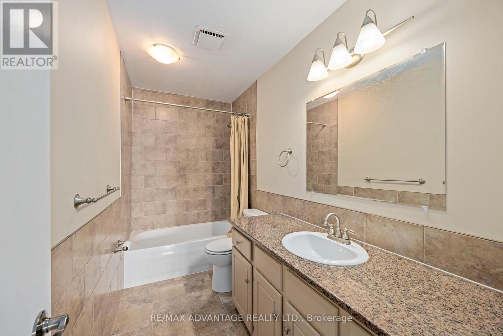 62 Parks Edge Close, London South, Ontario  N6K 3P8 - Photo 19 - X12159909