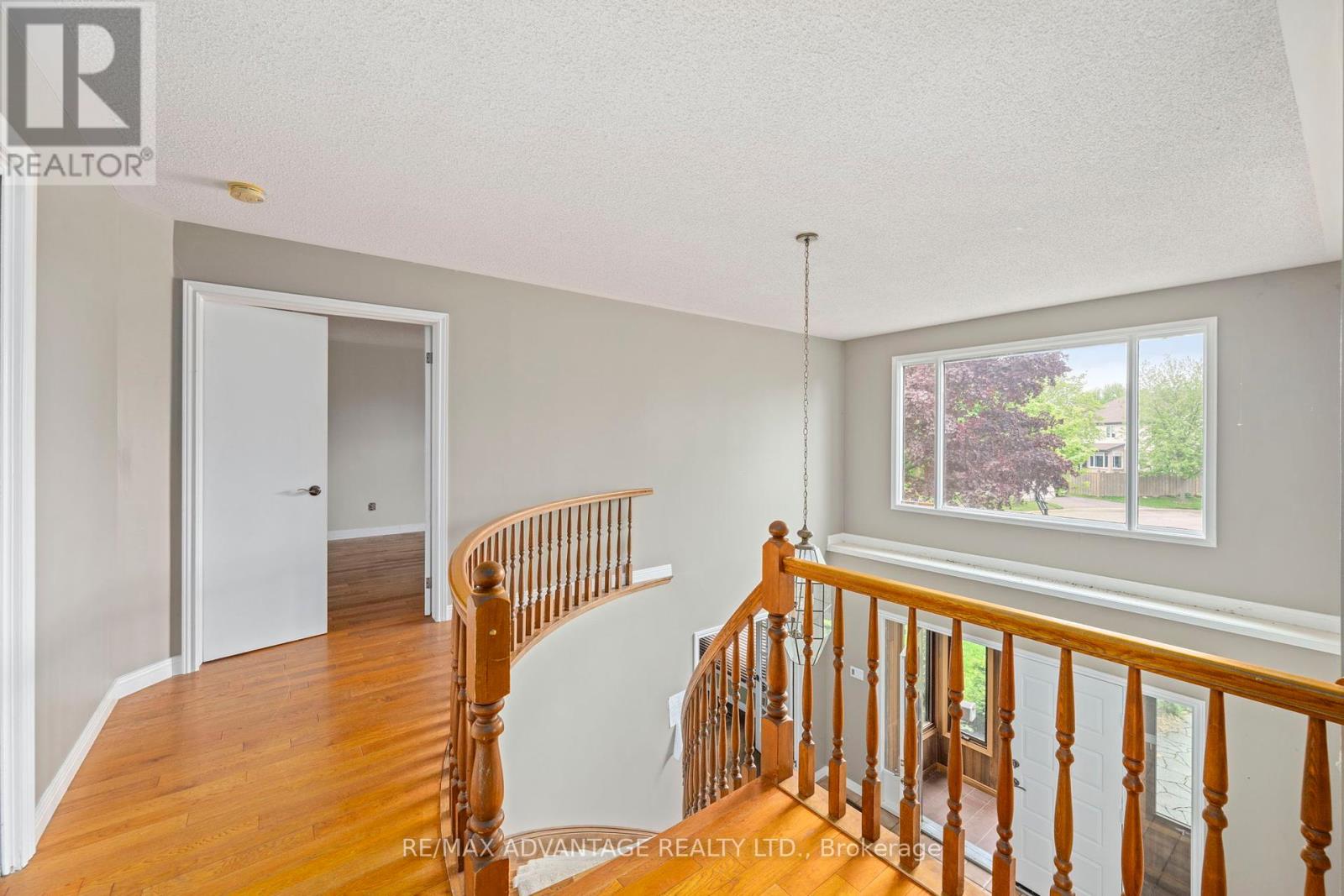 62 Parks Edge Close, London South, Ontario  N6K 3P8 - Photo 24 - X12159909