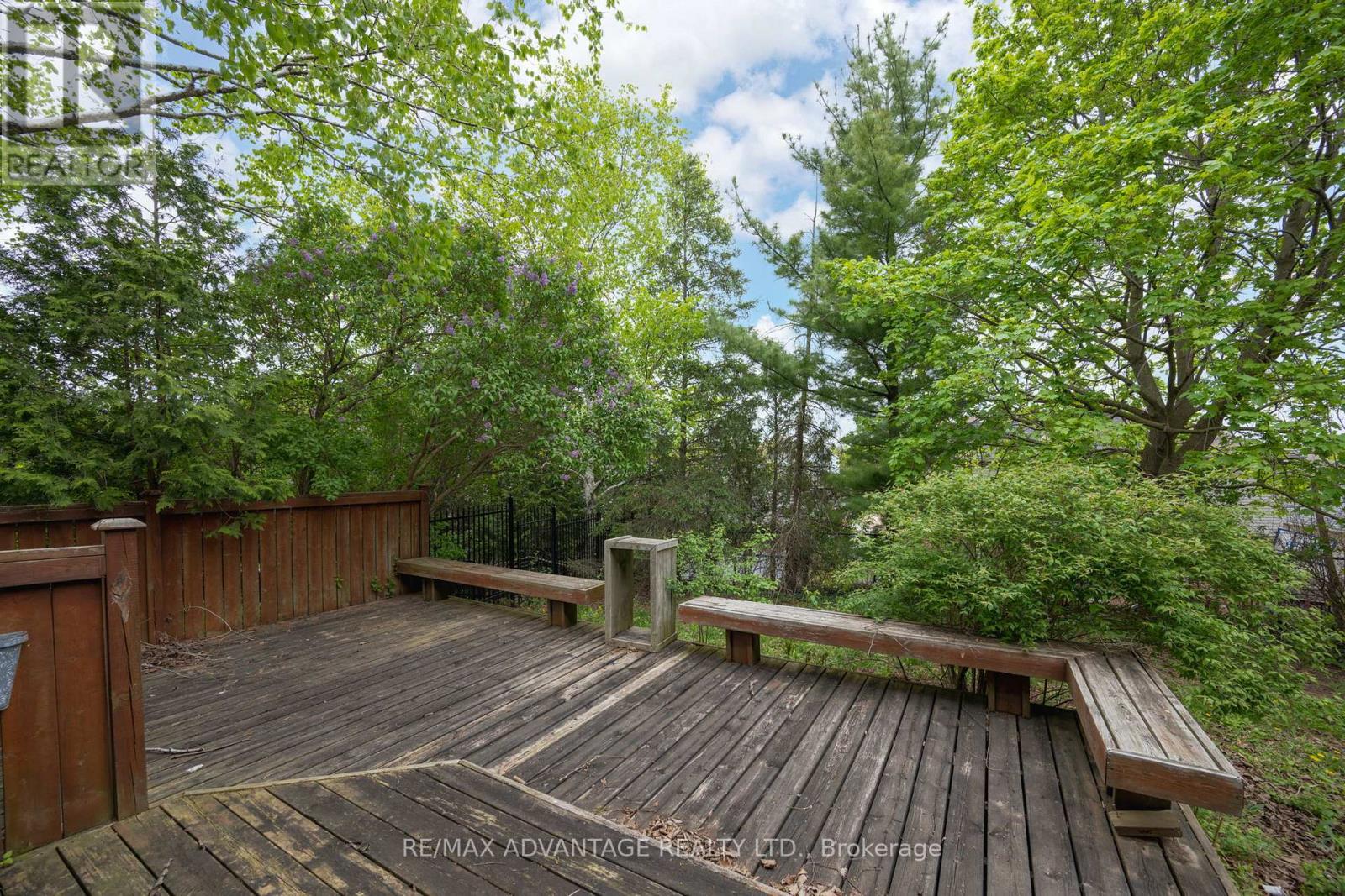 62 Parks Edge Close, London South, Ontario  N6K 3P8 - Photo 36 - X12159909