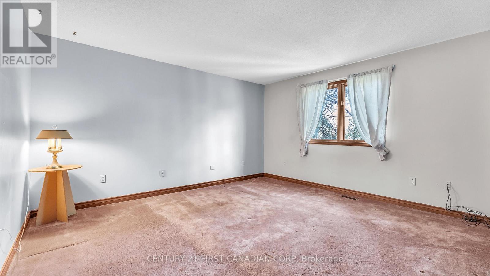 9197 Glengyle Drive, Strathroy Caradoc, Ontario  N7G 3H3 - Photo 18 - X12160019