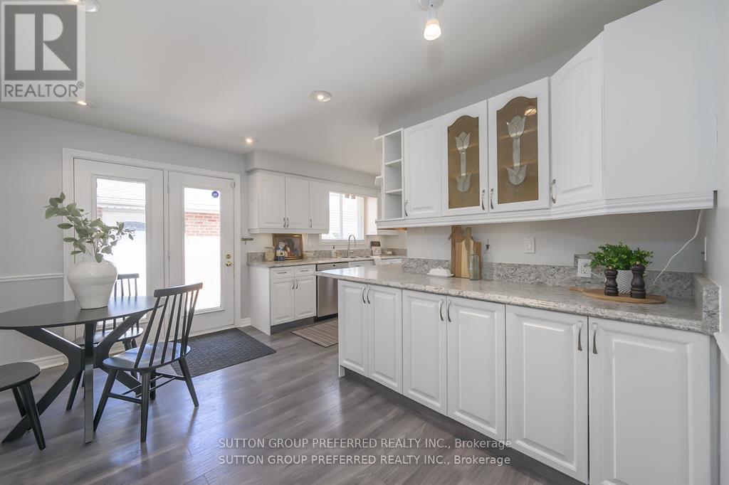 Photo 13 of 46 for 144 Meridene Crescent W