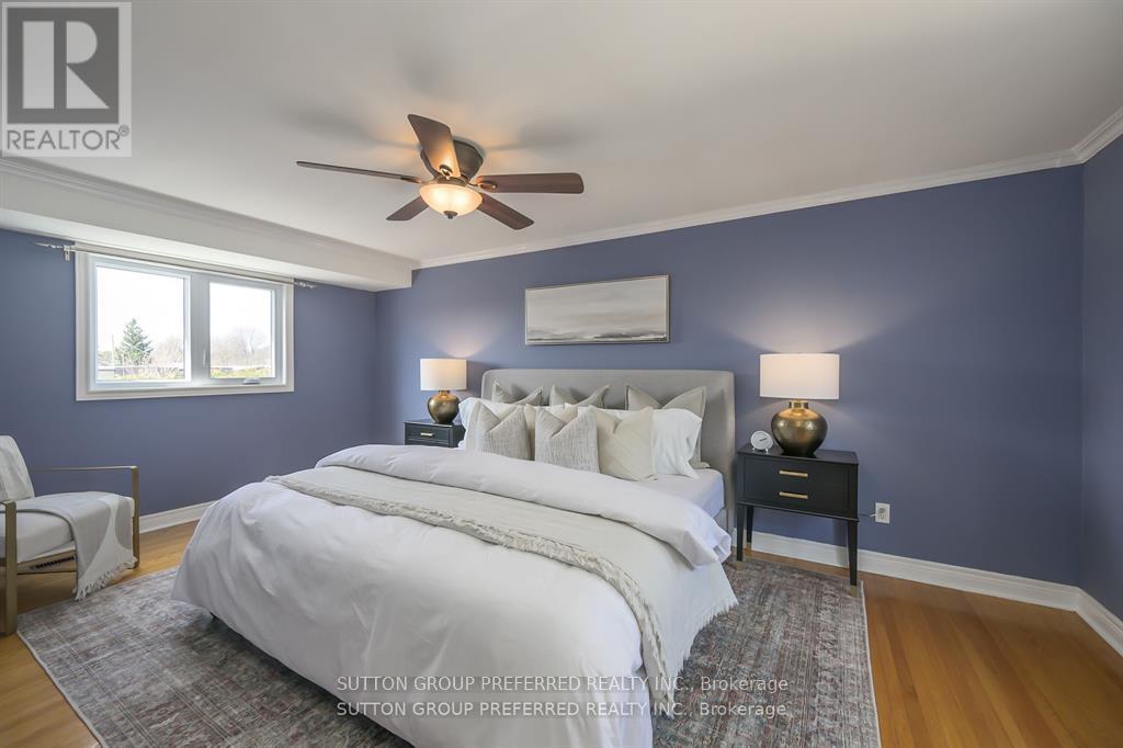 Photo 14 of 46 for 144 Meridene Crescent W