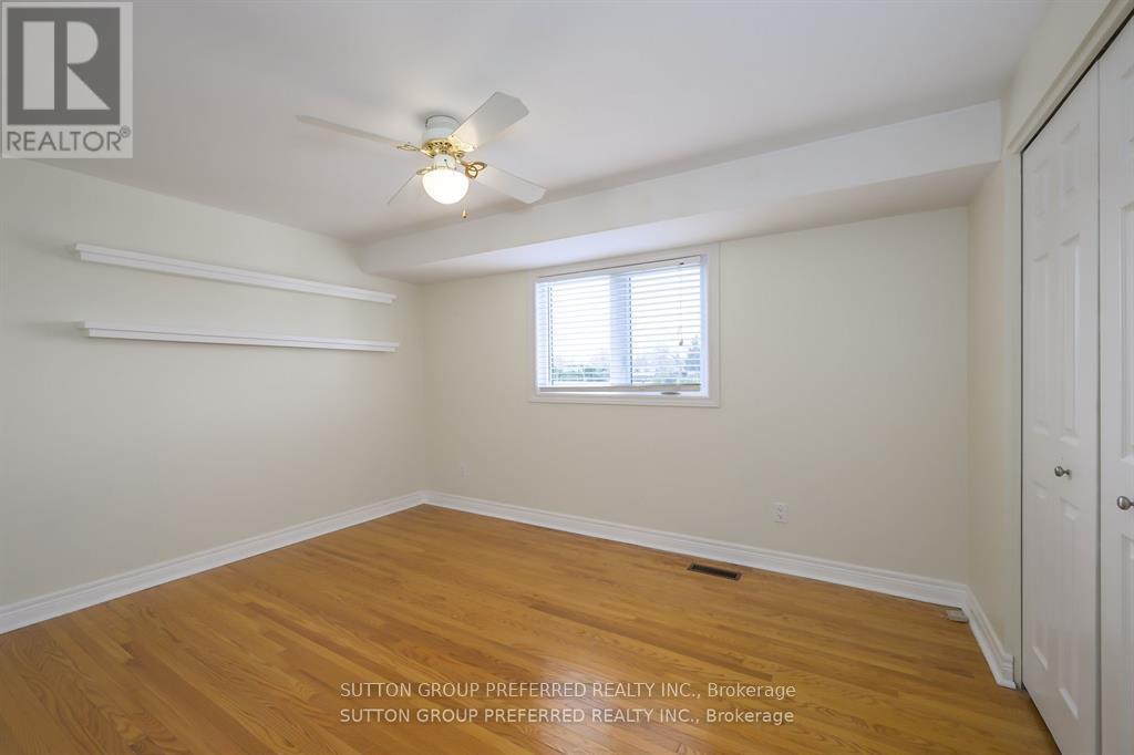 144 Meridene Crescent W, London North, Ontario  N5X 1G2 - Photo 17 - X12160119