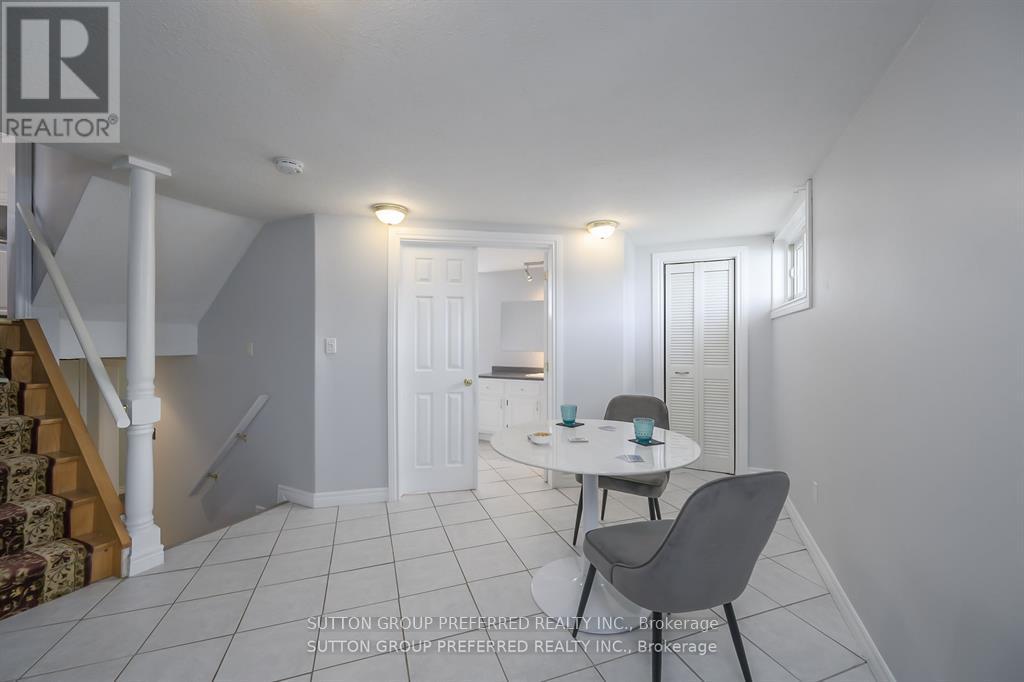 144 Meridene Crescent W, London North, Ontario  N5X 1G2 - Photo 27 - X12160119