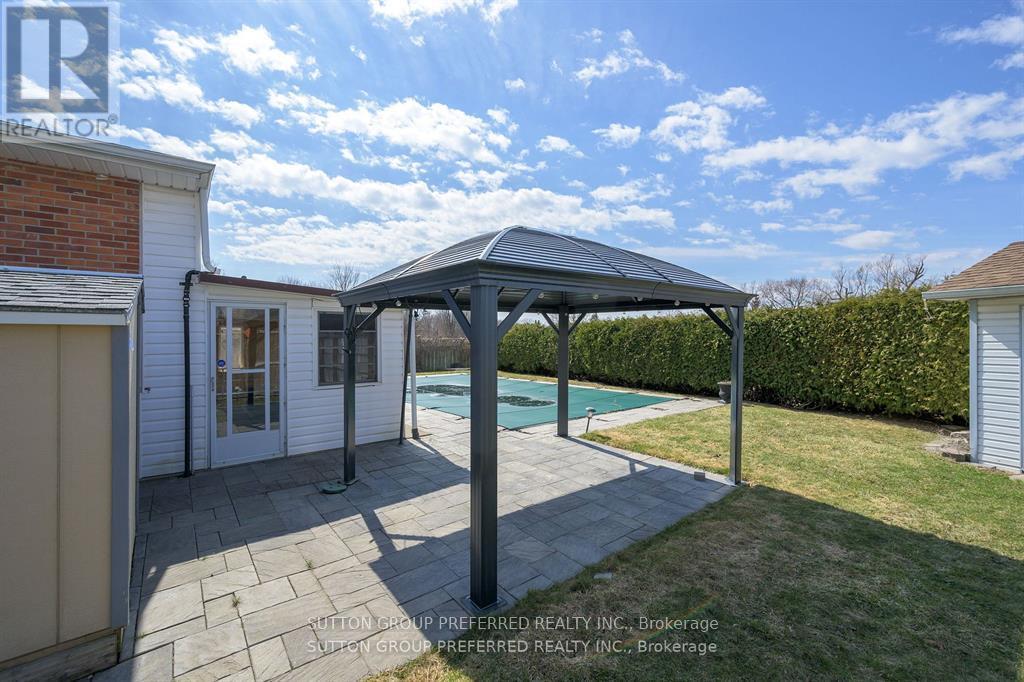 Photo 35 of 46 for 144 Meridene Crescent W