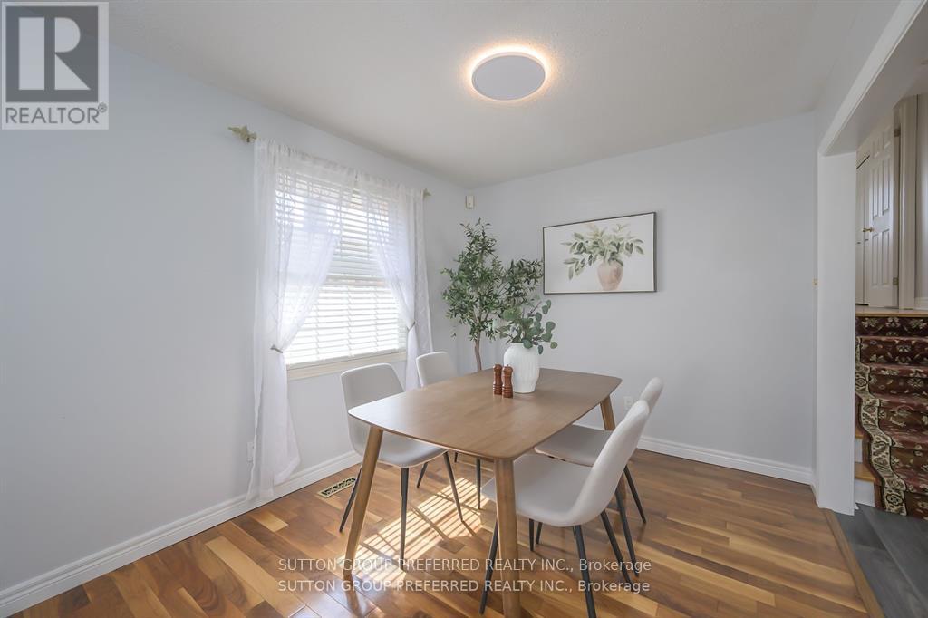 144 Meridene Crescent W, London North, Ontario  N5X 1G2 - Photo 8 - X12160119