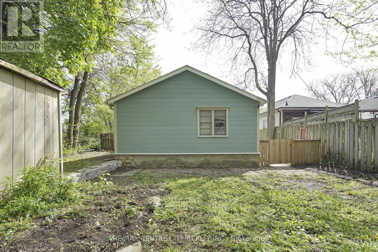 21 Queens Place, London East, Ontario  N5W 3V7 - Photo 25 - X12160190