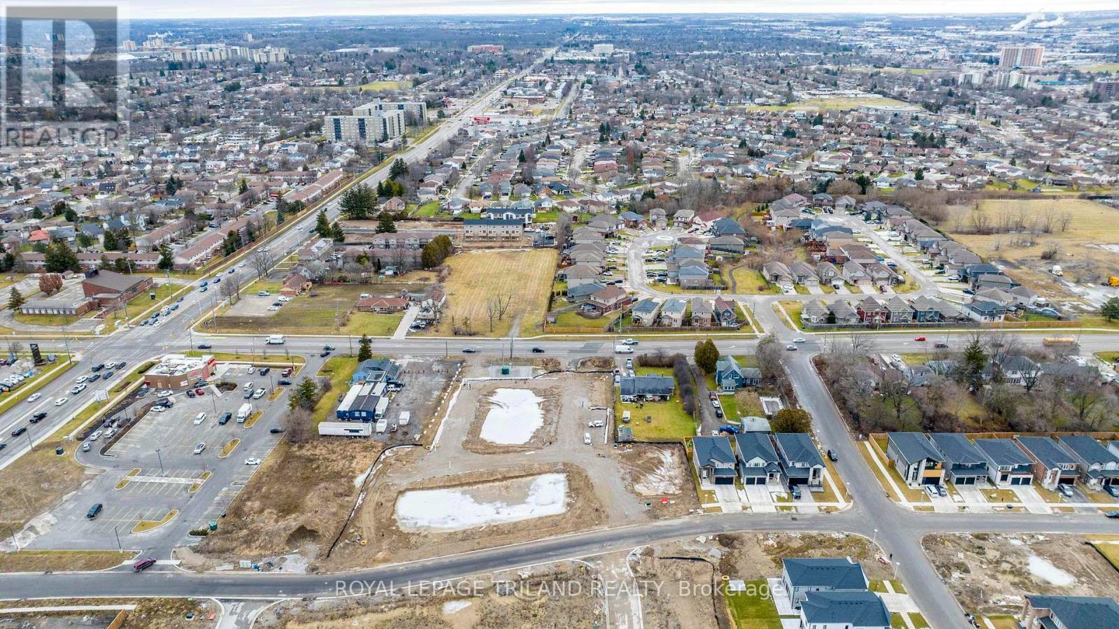 3077 White Oak Road, London South (South W), Ontario  N6E 1L7 - Photo 6 - X12160581