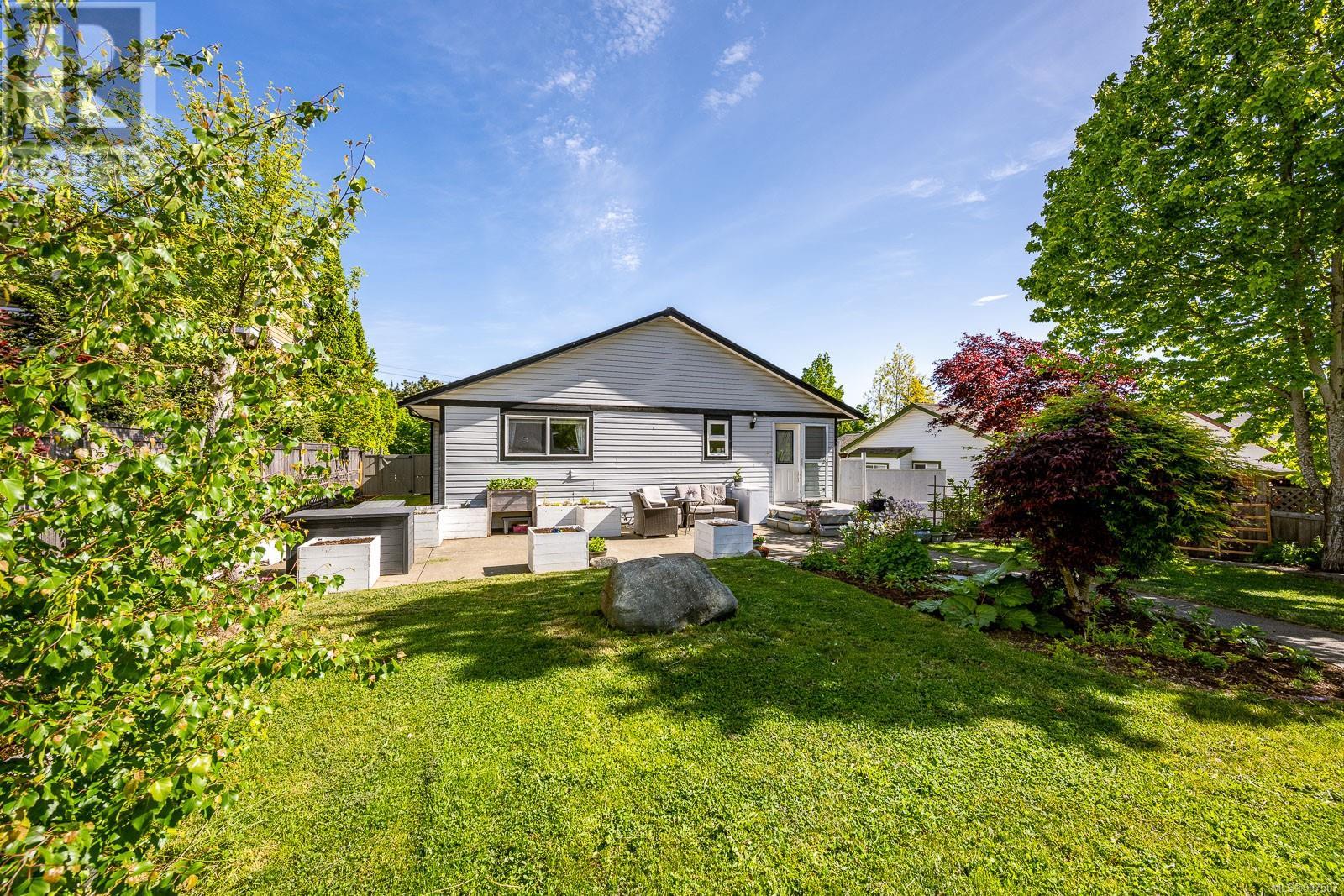 1237 Guthrie Rd, Comox, British Columbia  V9M 3Y5 - Photo 6 - 997507